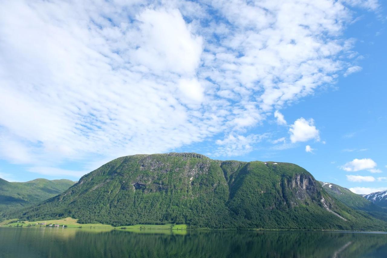 Lake View Holiday Stay In Jolster Årdal エクステリア 写真