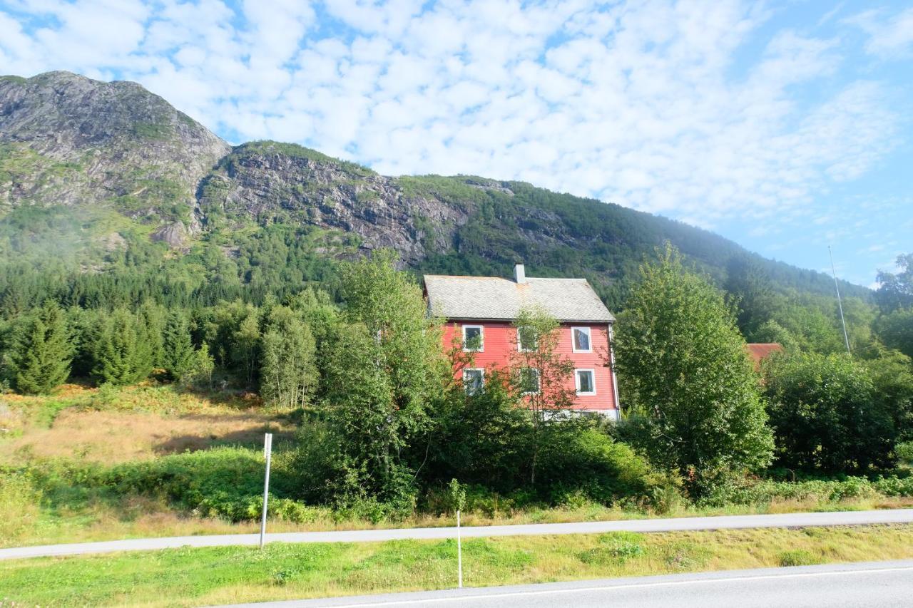 Lake View Holiday Stay In Jolster Årdal エクステリア 写真