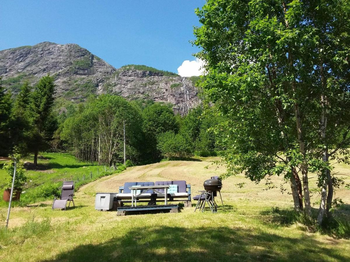 Lake View Holiday Stay In Jolster Årdal エクステリア 写真